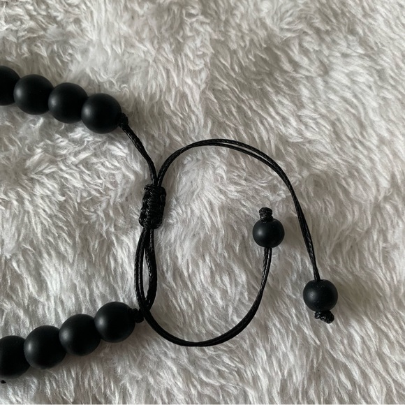 Black and pink beaded magnetic bracelets adjustable - Picture 3 of 8